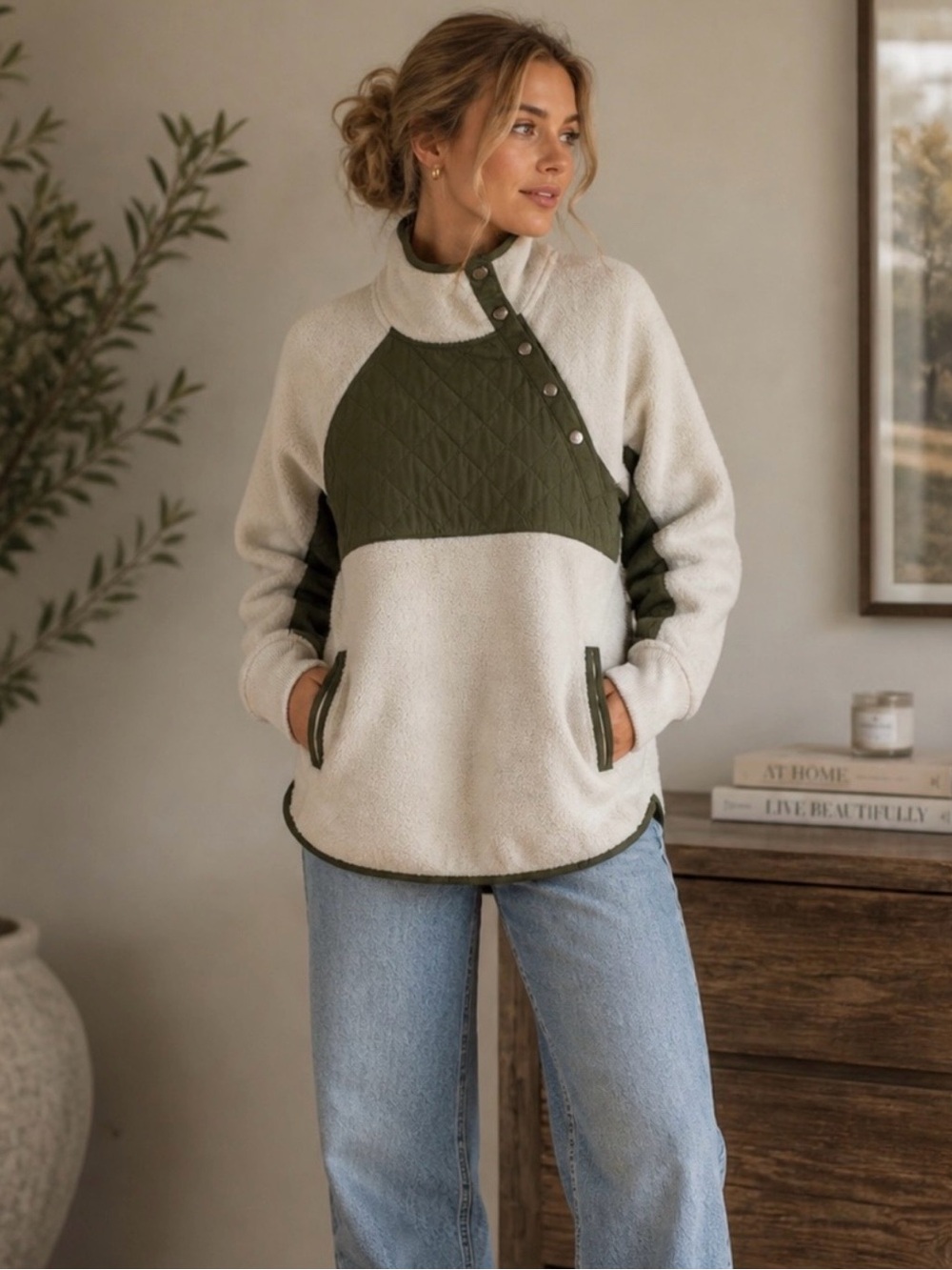 Abercrombie & Fitch Cream and Olive Quilted Sherpa Pullover